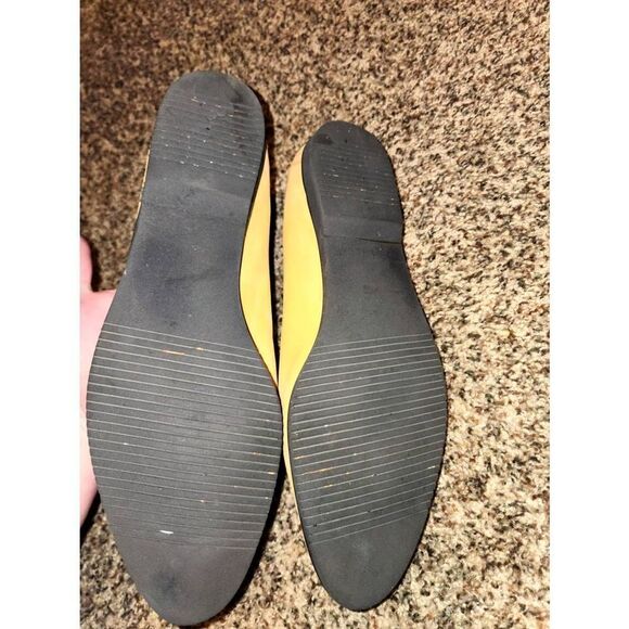 Salvatore Ferragamo | Vintage Suede Embroidered Flats - Picture 3 of 10